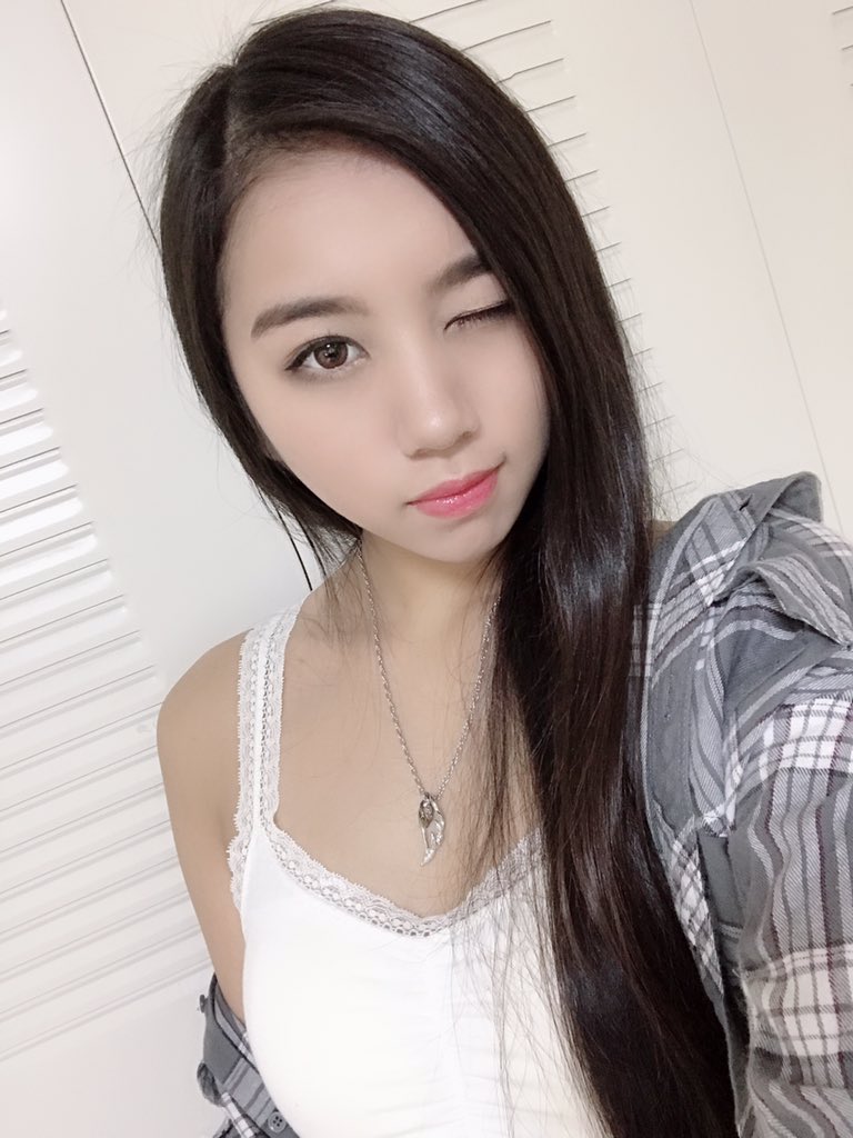 2018-12-29 13-38-44 marin_tuchiya 1078888026447609856-1.jpg