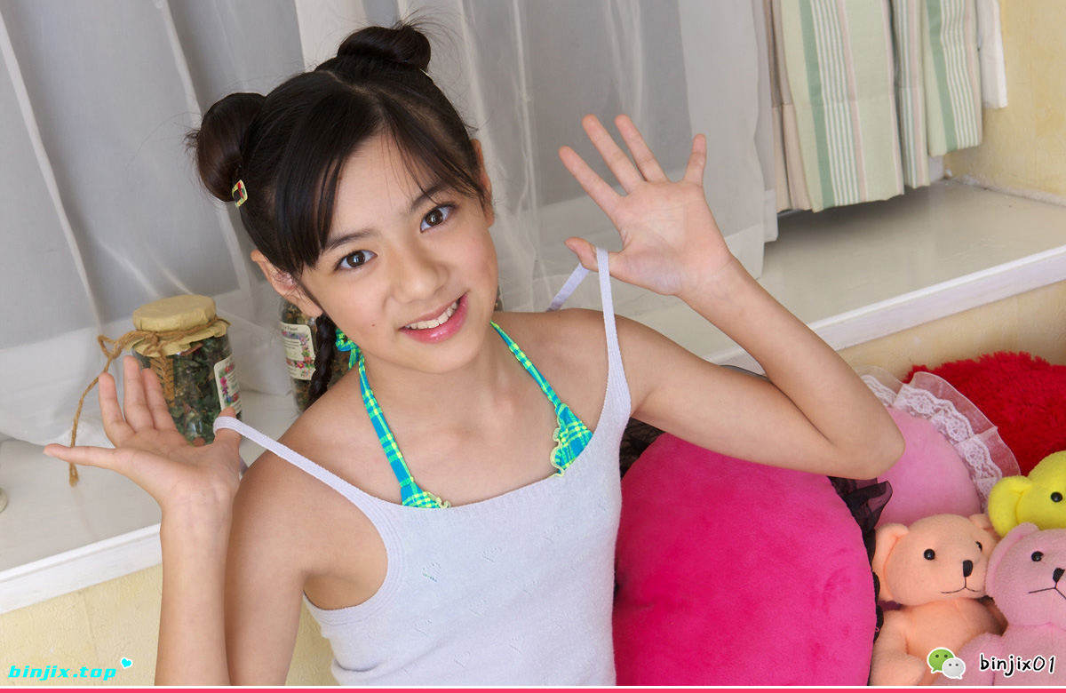 Mari Kikuchi 菊池麻里 vcf.jpg
